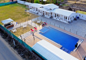 Sukoon Farm - A Luxury Farmstay